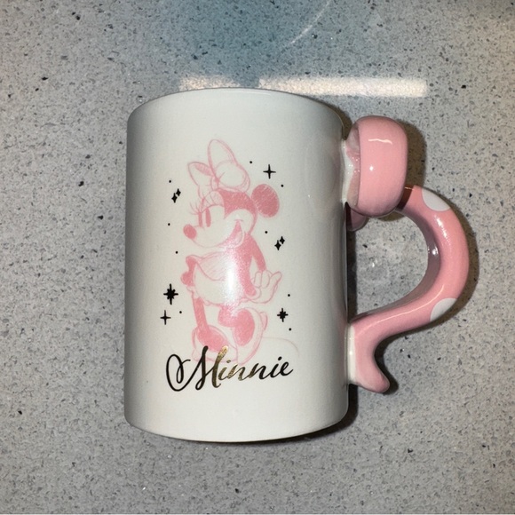 Disney Minnie Mouse 18 oz Mug with Bow Handle 🎀 - Picture 2 of 7